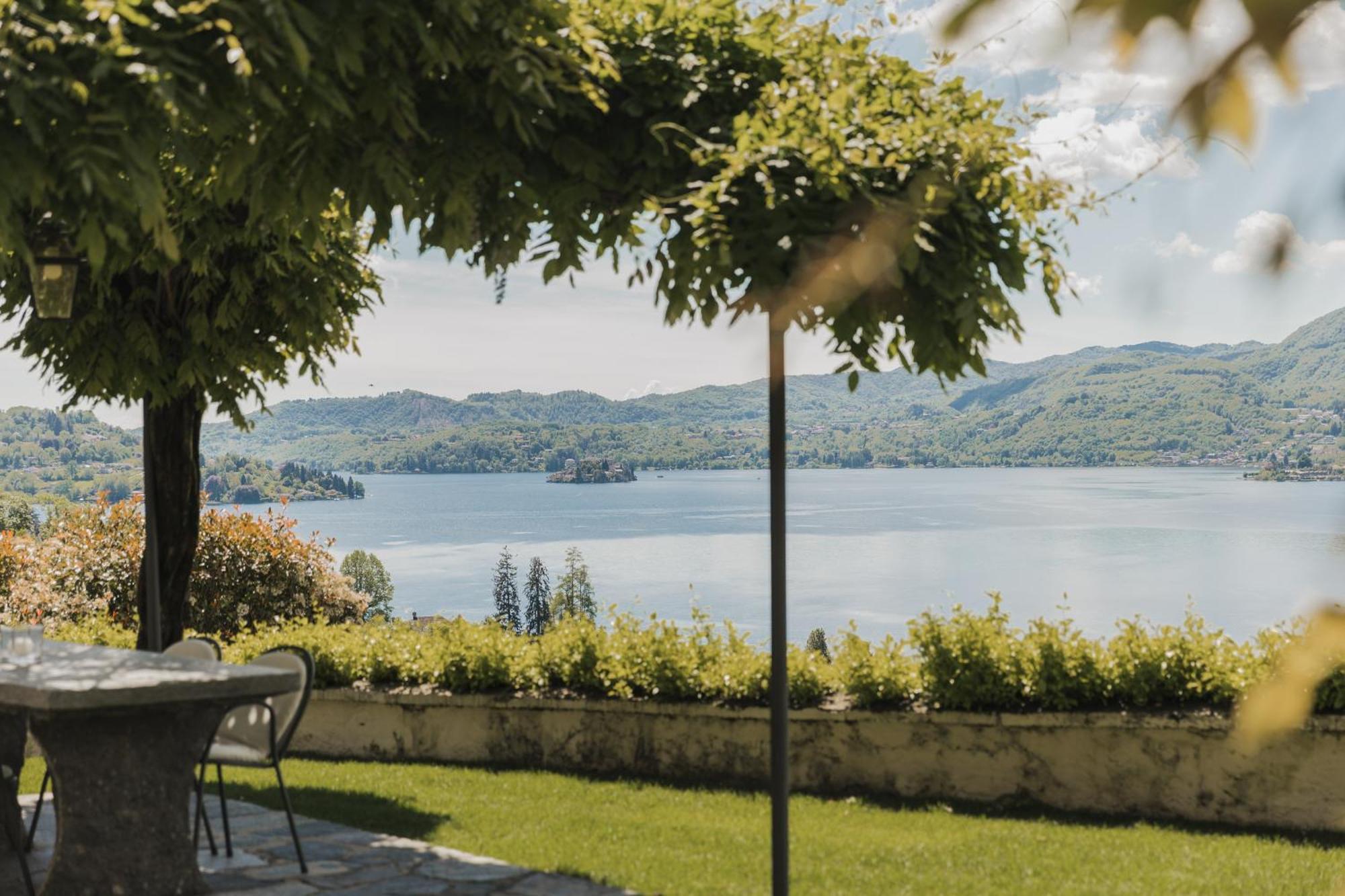 Villa Antica Colonia - Lake Orta - Suite Apartments Adults Only - Spa & Wellness Pettenasco Extérieur photo